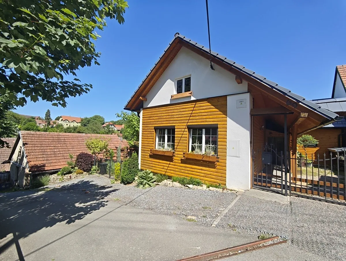 Prodej chalupy 195 m², pozemek 646 m²